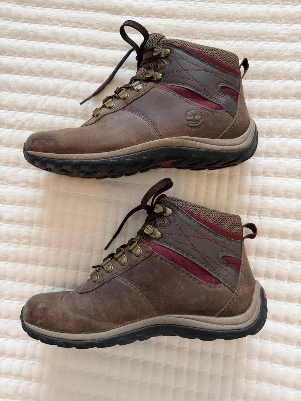 Timberland Women's 7.5 Norwood Mid Waterproof Hiking Boot - Picture 1 of 10